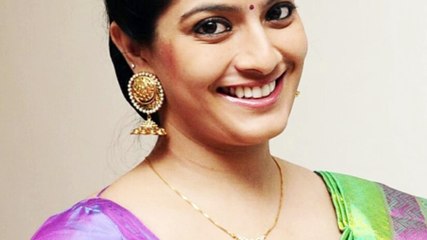 Varalakshmi sarathkumar joins instagram(Tamil)