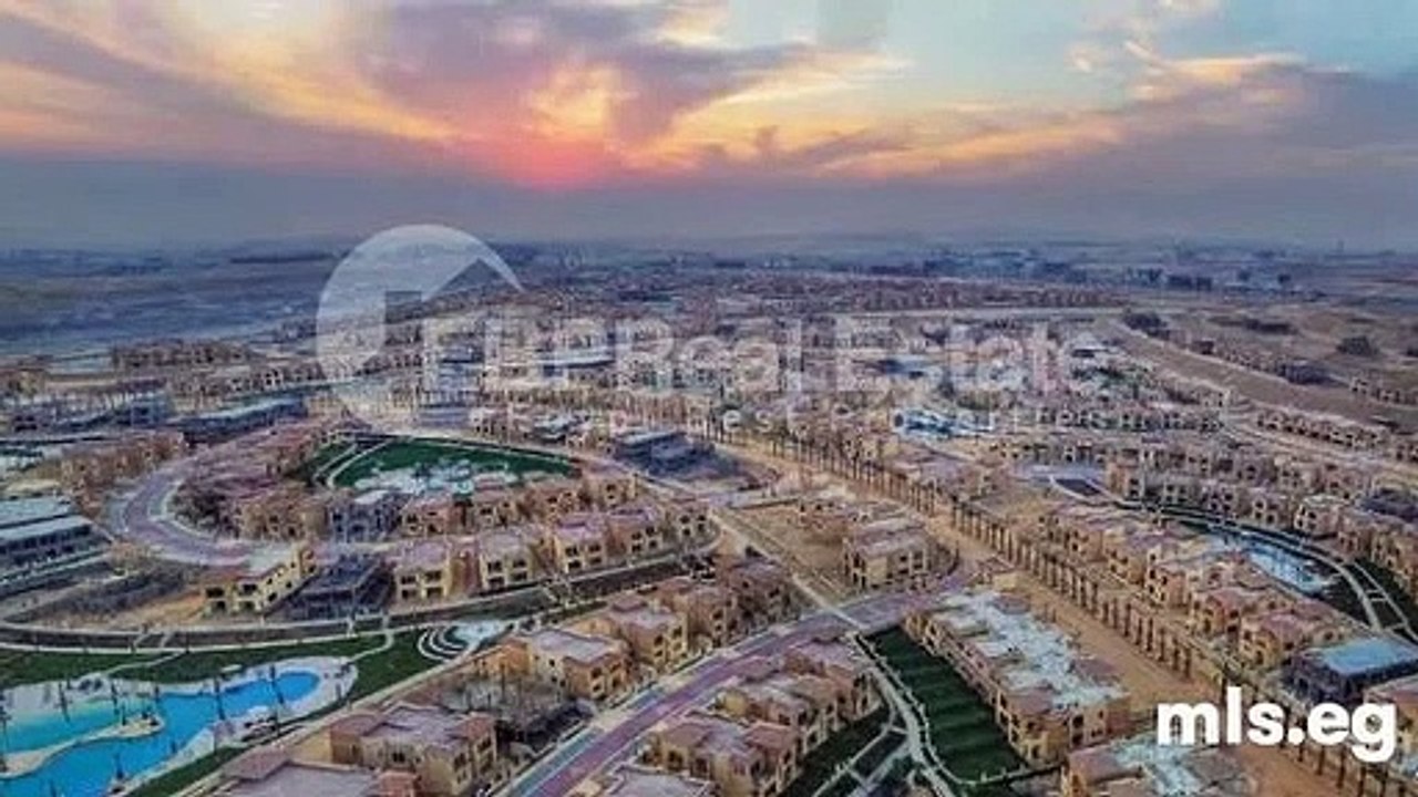 Flat 175 Penthouse with Roof for Sale in Compound Stone Residence