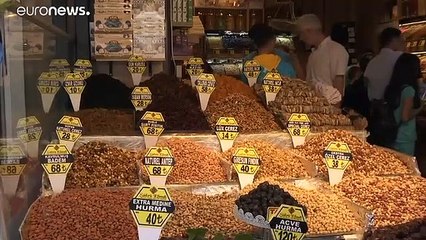 Jelentősen gyengült a török líra a központi bank vezetőjének menesztése miatt