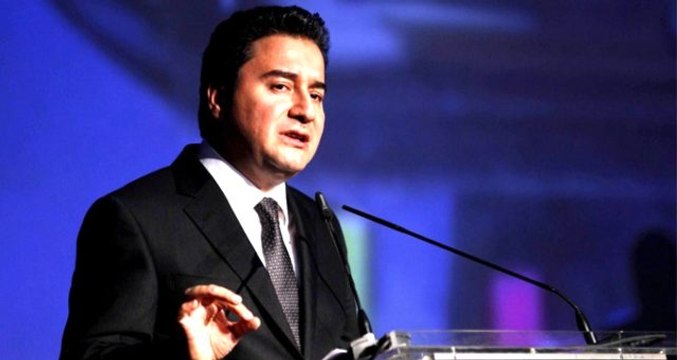 Ali Babacan AK Parti'den istifa etti, sosyal medya sallandı!