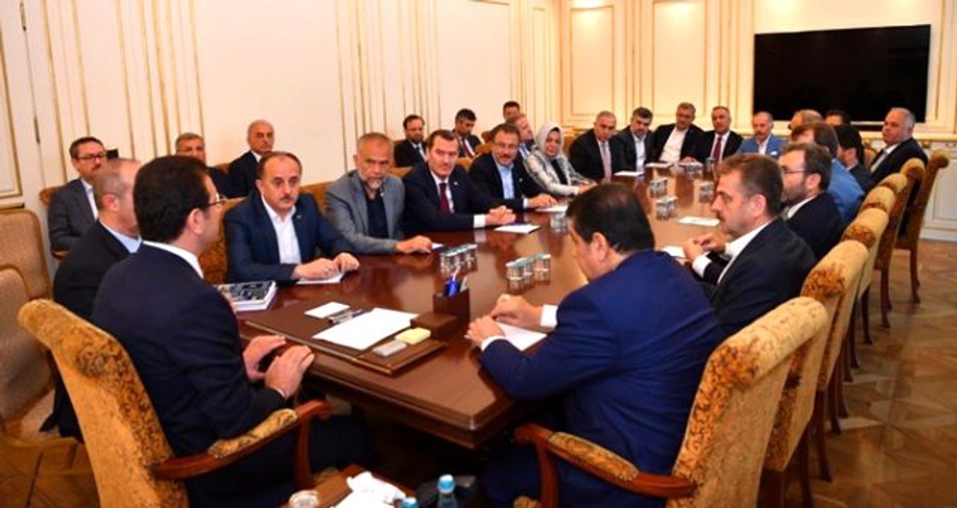 AK Partili ilçe belediye başkanlarından İBB Başkanı Ekrem İmamoğlu'na ziyaret