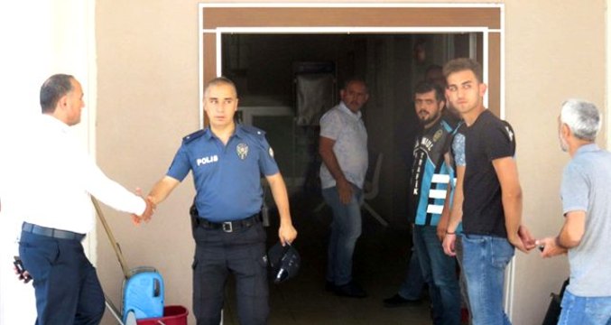Son dakika! Pendik magandasının elini sıkan polis amiri görevden alındı