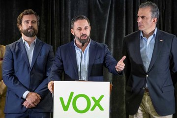 Santiago Abascal cita a Albert Rivera y a Pablo Casado para una reunión