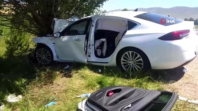 Sivas'ta trafik kazası: 2'si ağır 4 yaralı