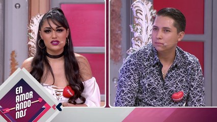 ¡A Fanny le gustan altos y con OJOS BONITOS! | Enamorándonos
