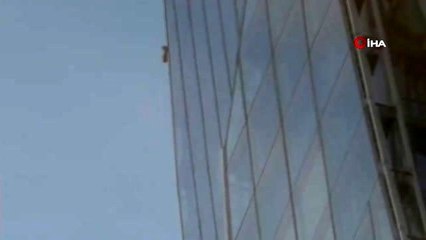 - Londra'da 95 Katlı Gökdelene Tırmandı, Gözaltına Alınmadı