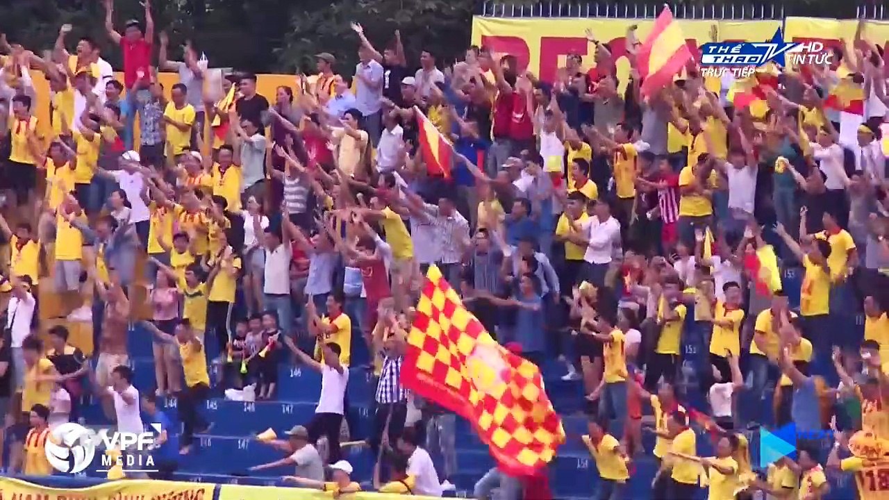 Tô Văn Vũ thất bại trên chấm phạt đền, Bình Dương chấp nhận với 1 điểm | VPF Media