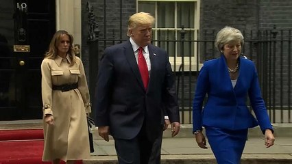 Câbles diplomatiques : Trump s'en prend à Theresa May