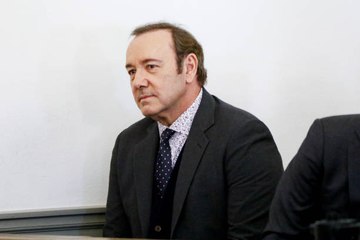 Kevin Spacey évitera-t-il son procès pour agression sexuelle ?