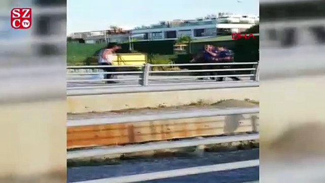 Kendisini uyaran polise bıçak çekti, gözaltına alındı