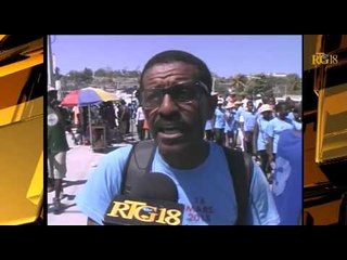 Le Premier Ministre, Evans Paul participe à la marche de la Jeunesse et des Sportifs.