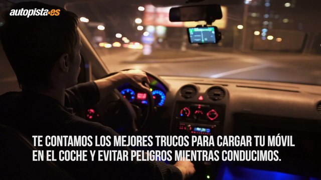 Por qué es peligroso cargar el móvil en el coche mientras conduces