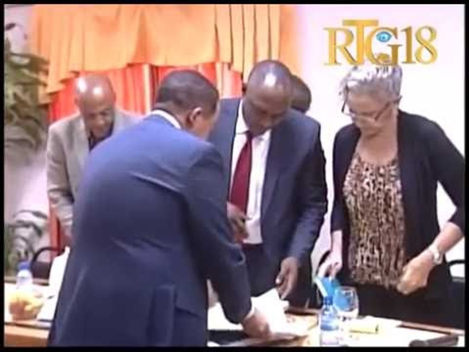 Parlement haïtien.- Commission éthique et anti-corruption du sénat / Rencontre