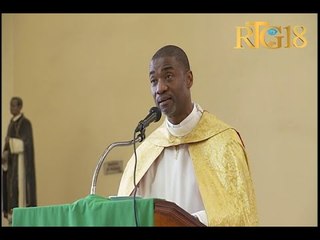 Père Guerlin Chancy, nouveau curé de l'église St-Pierre de Pétion-Ville
