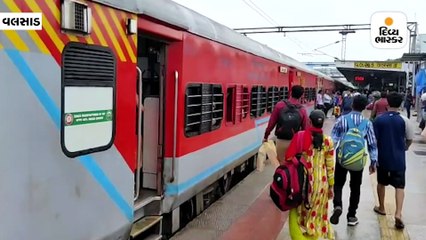 વલસાડ ઈન્ટરસિટી ટ્રેનમાં જનરેટરની જગ્યાએ એન્જિનમાંથી પાવર સપ્લાય થતાં વાર્ષિક 2.50 કરોડ બચશે