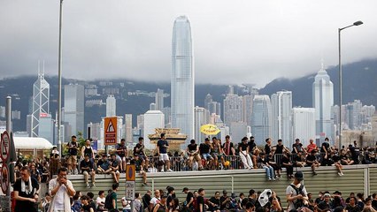 Les Hongkongais ciblent une gare "chinoise"