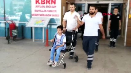 BURSA Kumanda pilini yutan Ömer hastanelik oldu