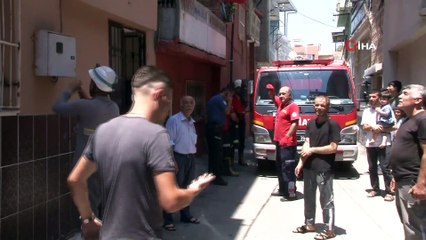 Spot lamba eşyaları küle çevirdi