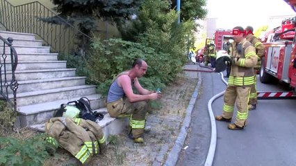 İSTANBUL- ESENYURT'TA PLASTİK FABRİKASINDA YANGIN