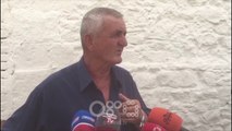 RTV Ora - Flasin shokët e 71-vjeçarit në Korçë: Ishte i ndarë nga gruaja, por nuk tregonte