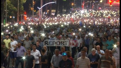 Report TV - Opozita në protestën e 10-të Kombëtare, Basha: Tashmë aksion i ngjeshur politik