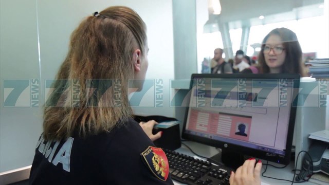 RINAS,NDALOHEN 2 TURQ ME DOKUMENTA FALSE,DO SHKONIN NE KANADA - News, Lajme - Kanali 7