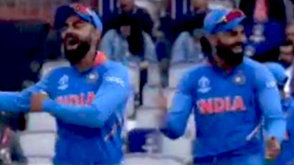 விக்கெட் எடுத்த மகிழ்ச்சியில் ஆட்டம் போட்ட கேப்டன் கோலி