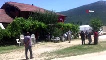 Burdur'lu şehidin evi Türk Bayraklarıyla donatıldı