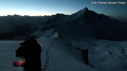 Final moments of mountaineers seen before Himalayas avalanche