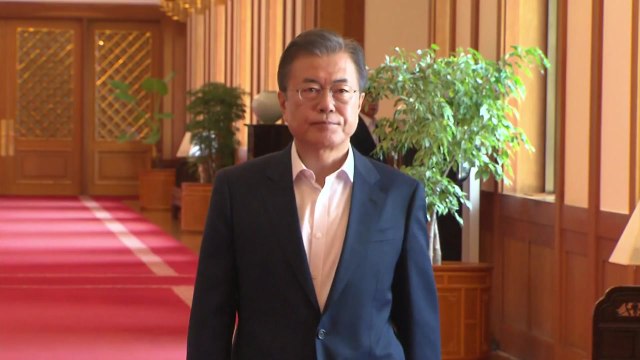 문 대통령·30대 그룹 총수 간담회 곧 시작... 日 보복 현실적 대책 논의 / YTN