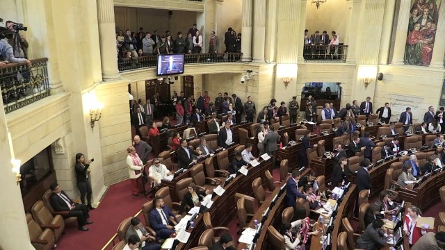 Colombia dicta orden de captura contra líder de FARC por narcotráfico