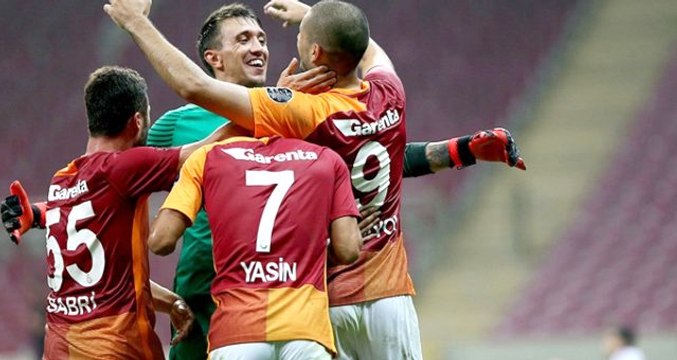 Göztepe Eren Derdiyok ile anlaştı