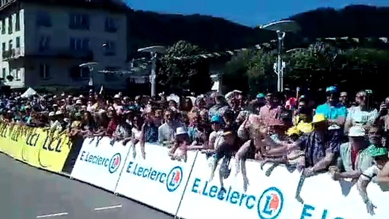 Départ triomphal de la Caravane du Tour de France à Saint-Dié