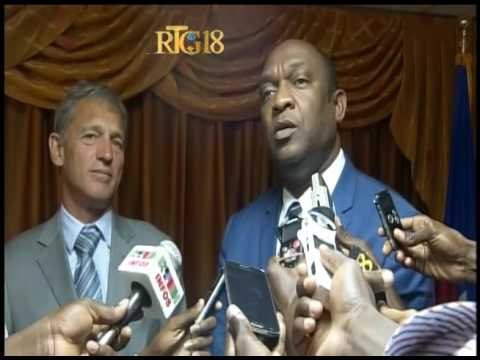 Les représentants de l'OEA en haiti ont effectué une visite au parlement haïtien