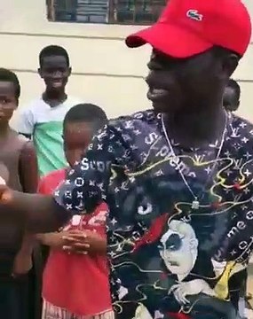 Le célèbre Homme tout terrain fait un remix d'Amina en anglais. A écouter !