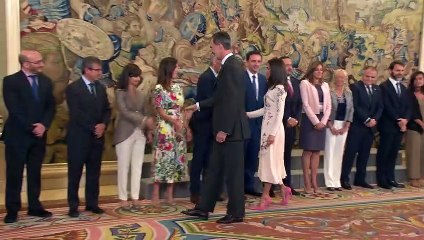 El desencuentro del rey Felipe con la reina Letizia se hace viral