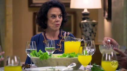 Glória causa climão em jantar de namoro | As Aventuras de Poliana