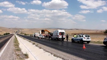 Aksaray'da otomobil vince çarptı: 1 ölü