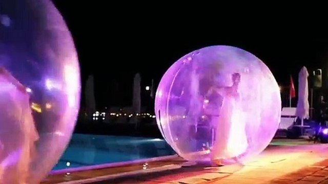 danza nella sfera in due