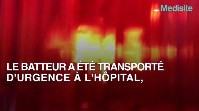 L’ex-batteur des guns n'roses hospitalisé pour s'être poignardé