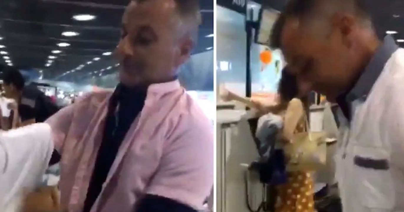 Contraint de payer une taxe pour excédent de bagage à l'aéroport, il enfile 15 couches de vêtements