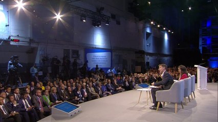 Hunt: "I applaud Sir Kim Durroch leaks"