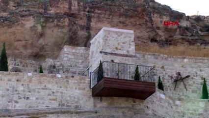 Kapadokya'da doğal kayalığa yapılan asansör, kaldırıldı