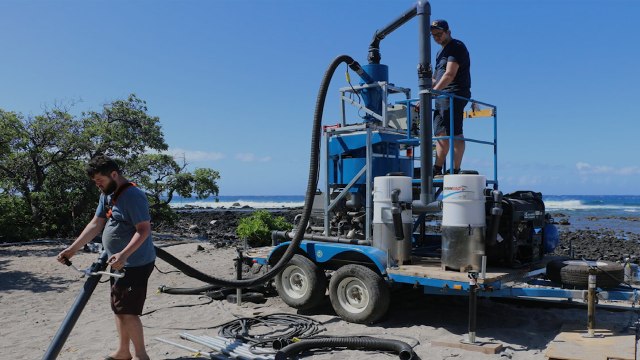Students From The University of Sherbrooke, Invent A Plastic Vacuum To Rid Beaches of Microplastics