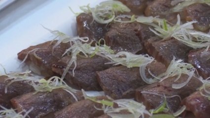 El chef japonés Ohno cocina "carne premium" en Uruguay