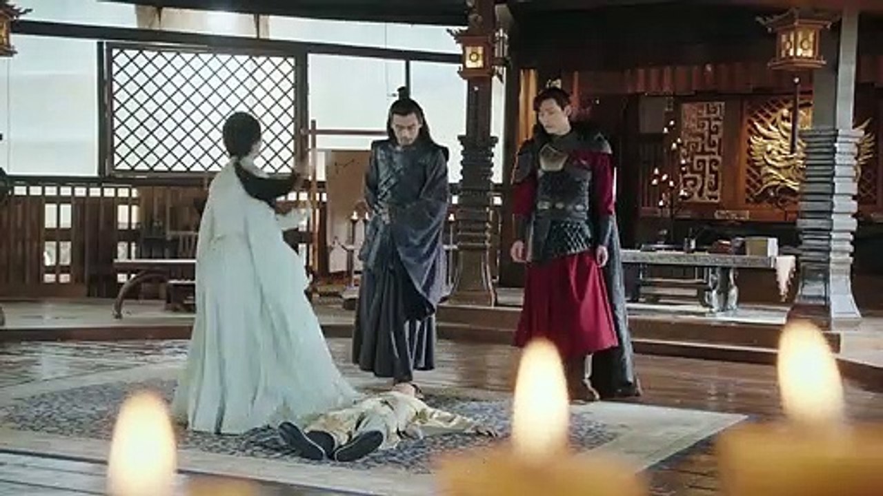 《凤弈》精彩CUT 旁宇得到小皇子龐康非常高興，覺得自己又有一個可以威脅皇上的籌碼
