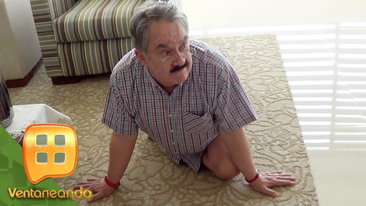 ¡PEDRITO SOLA EN CLASE DE YOGA! Pati Chapoy fue una excelente maestra en Chiapas.