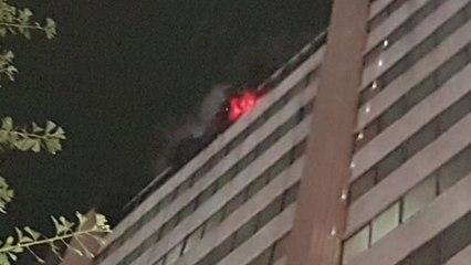 부부싸움 뒤 홧김에 불...주민 10명 연기 마셔 / YTN