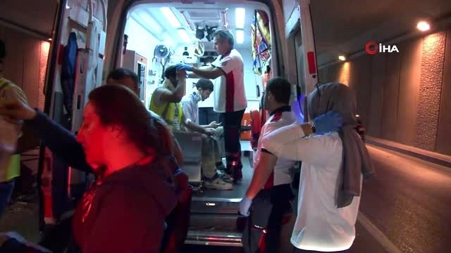 Bakırköy'de zincirleme trafik kazası: 2 yaralı