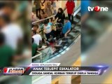 Anak Terjepit Eskalator di Pusat Perbelanjaan